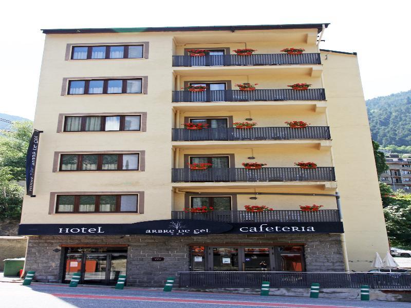 Hotel Arbre De Neu Encamp Ngoại thất bức ảnh